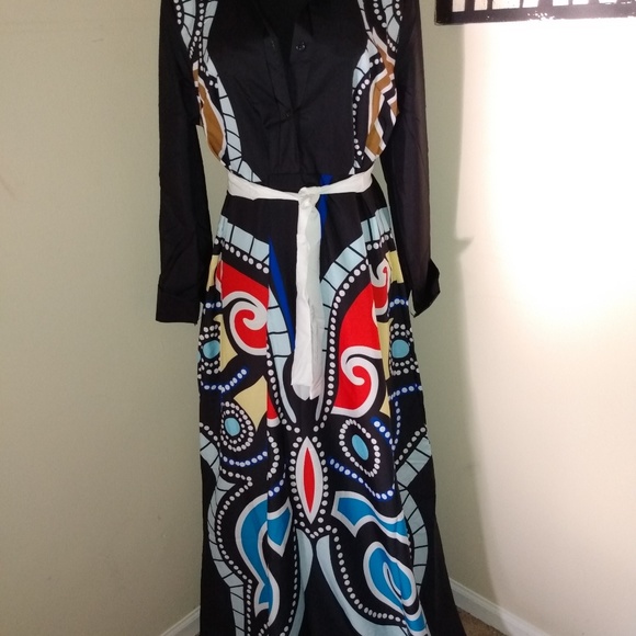 Abstract printed maxi dress🔥🔥 - Picture 6 of 8